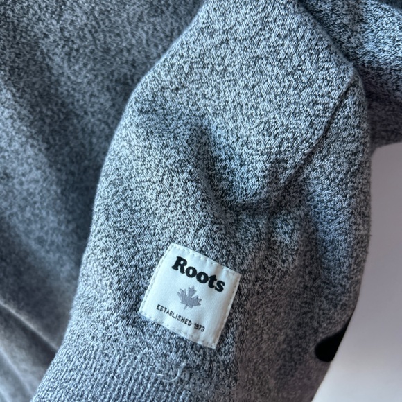 (SOLD) Roots Zipper Pull Up Sweater - Picture 5 of 7
